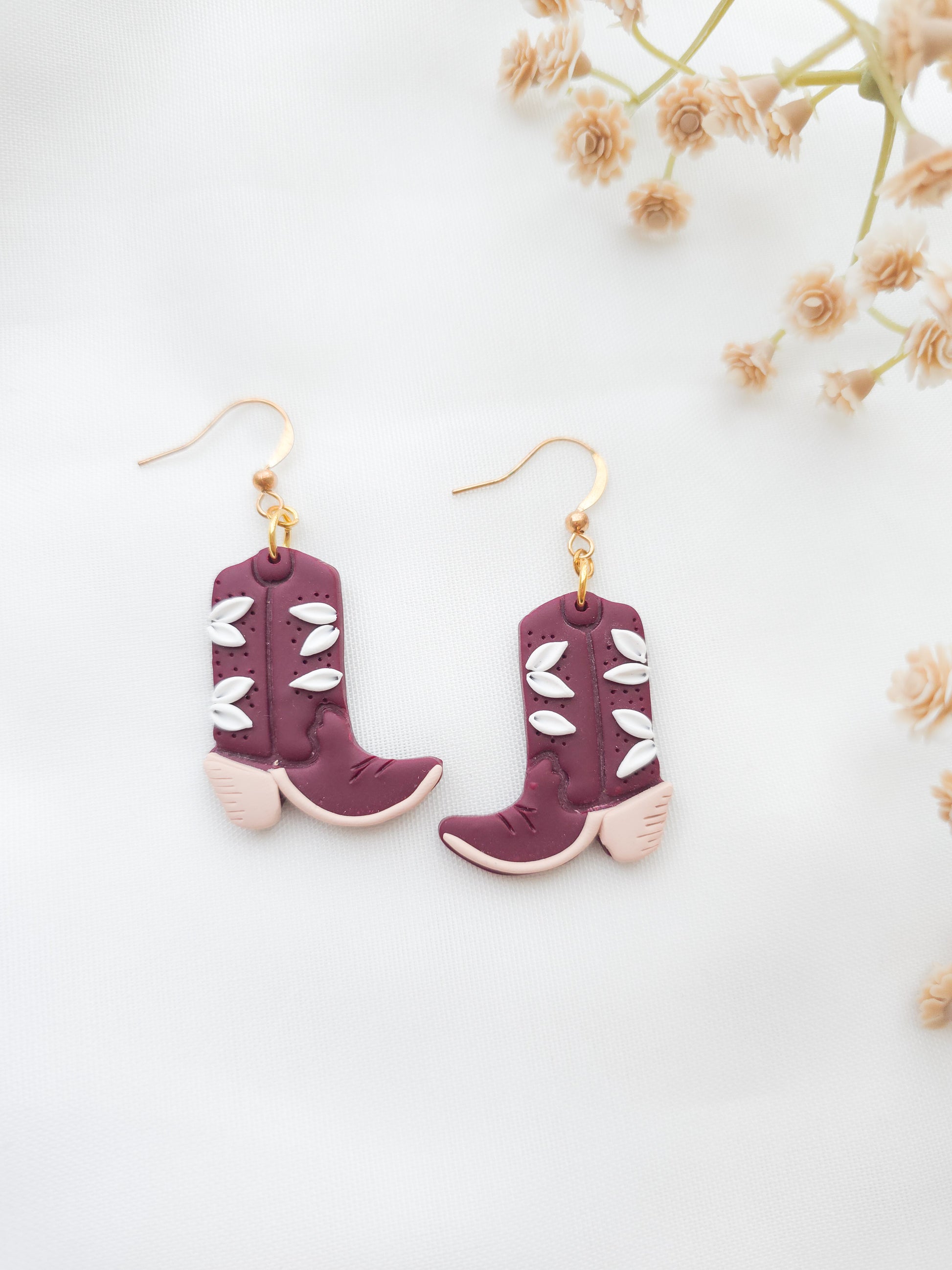 Cowgirl Boots in Maroon