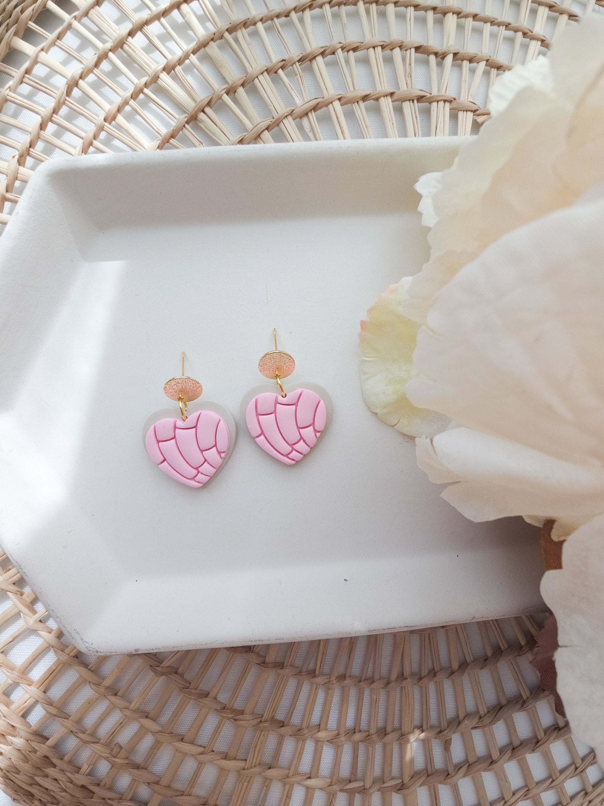 Concha see Jesus love you!