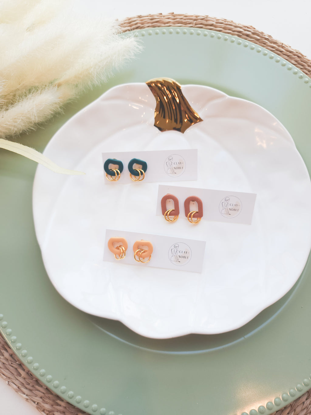 Elegant autumn studs