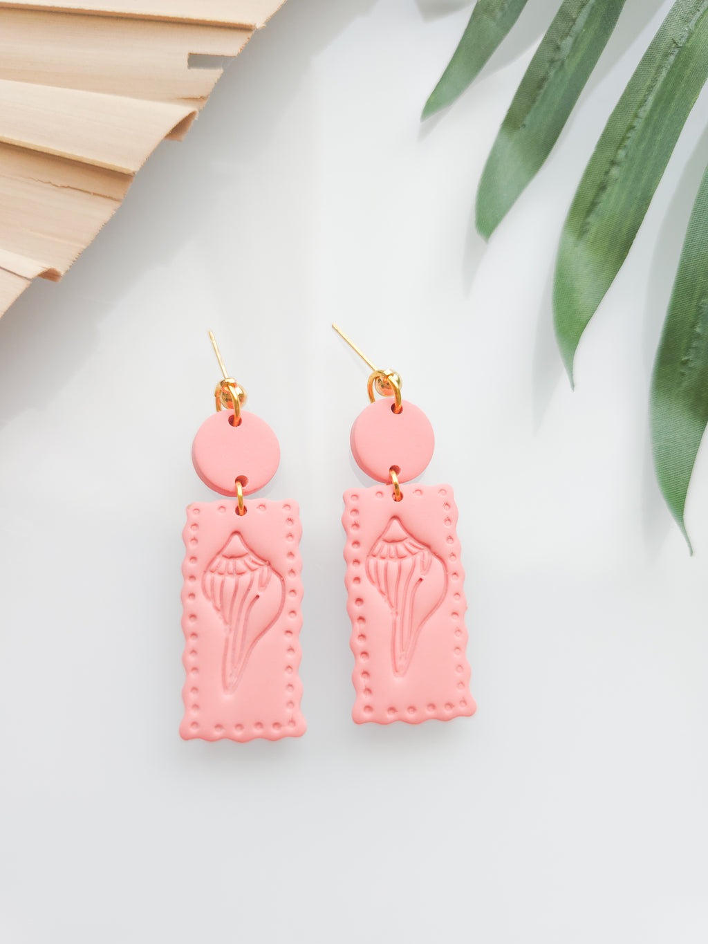 Coastal breeze dangles (in peach)