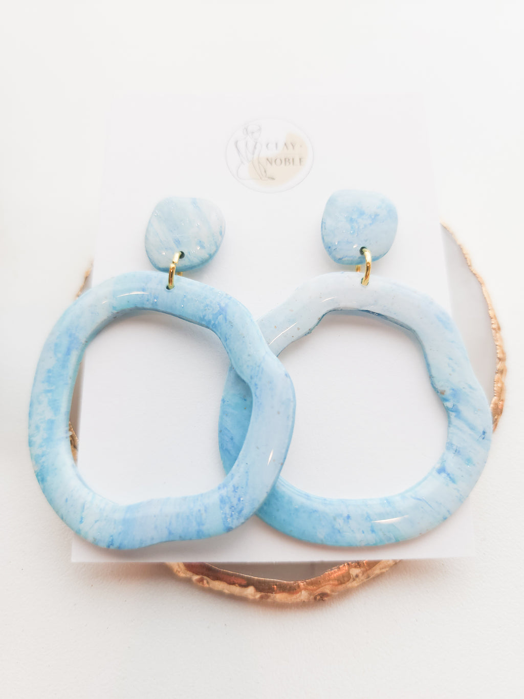 Easy Breezy statement earring
