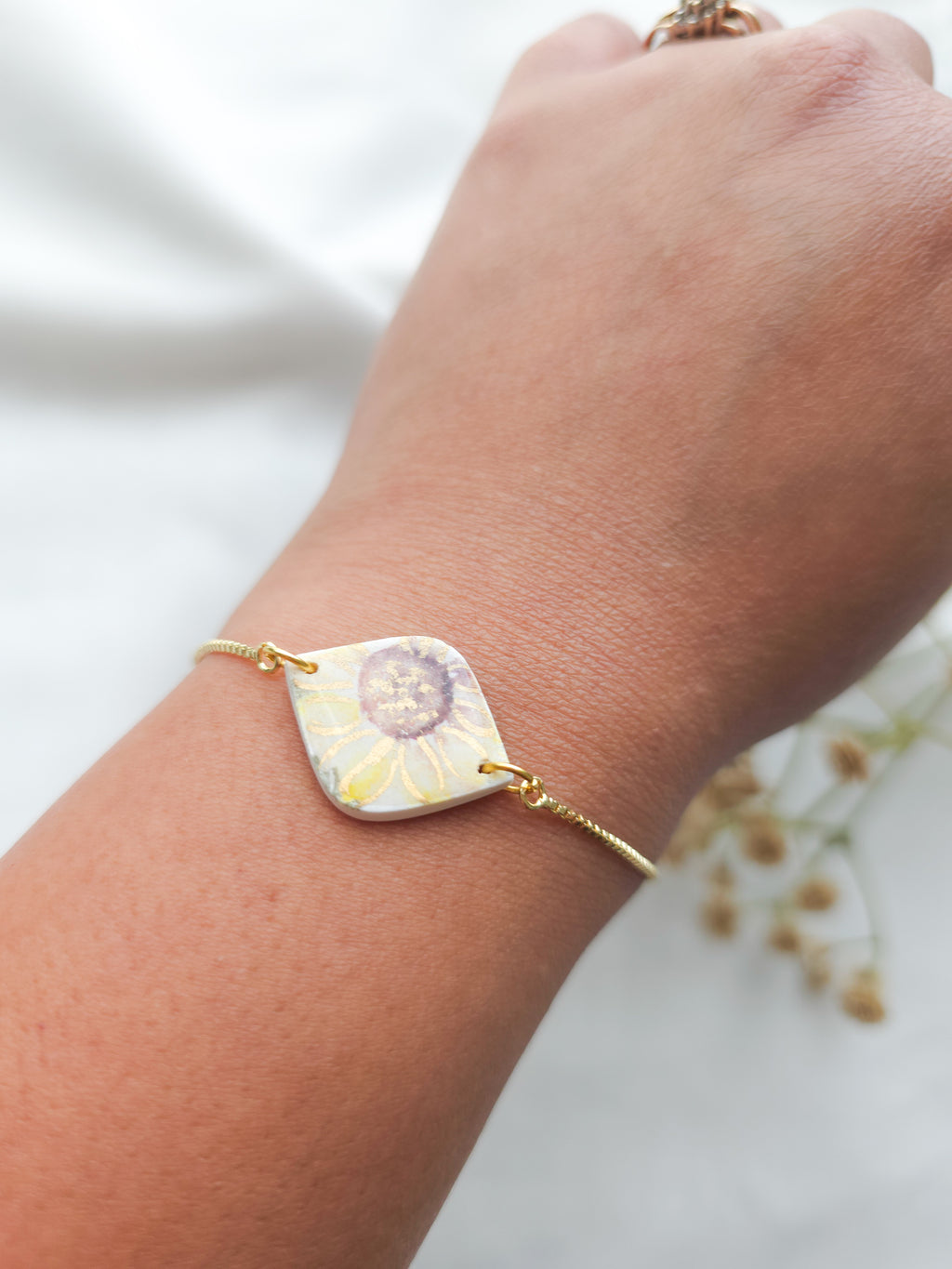 Dainty Sunflower bracelet 🌻