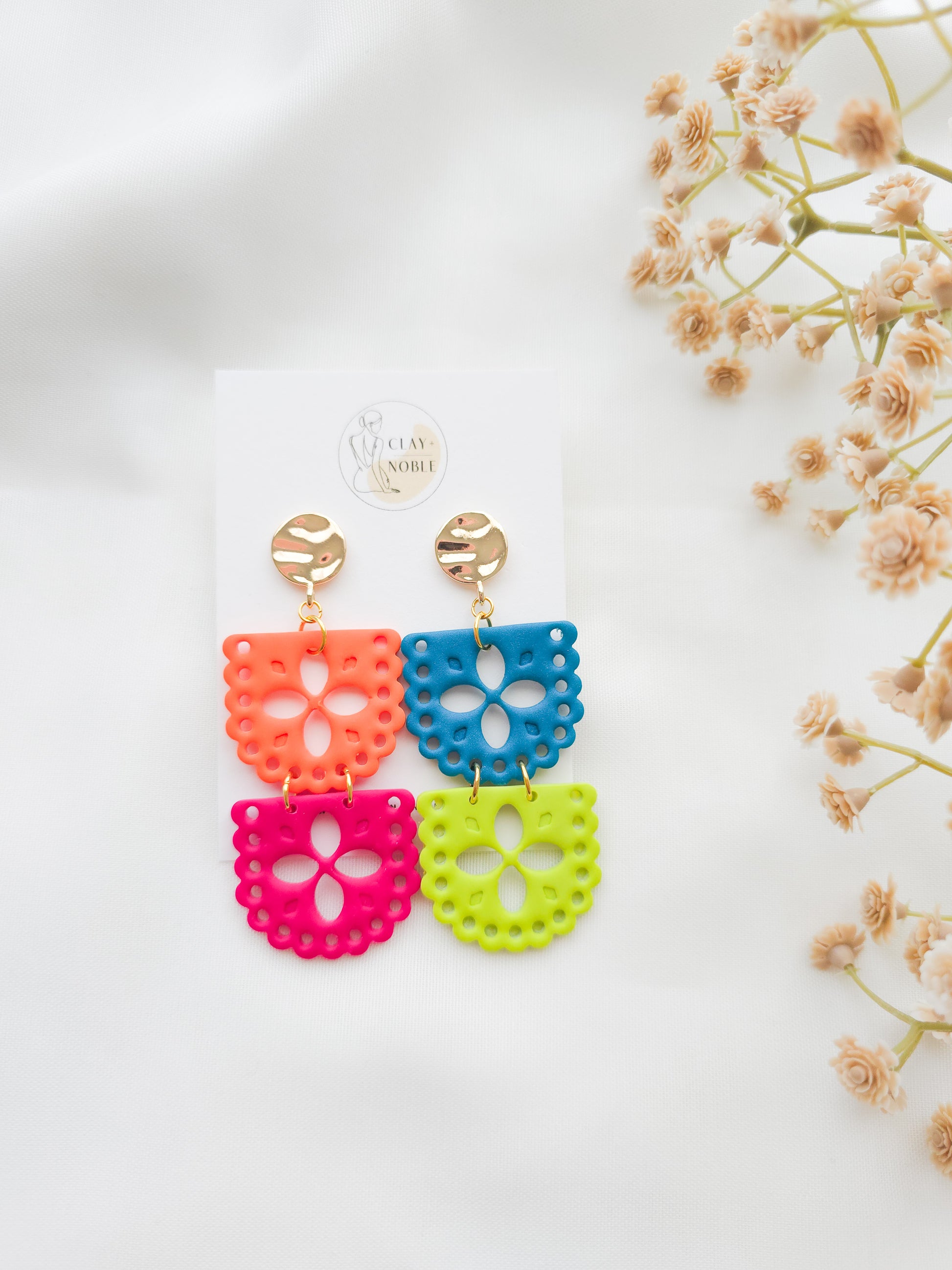 Grand papel picado