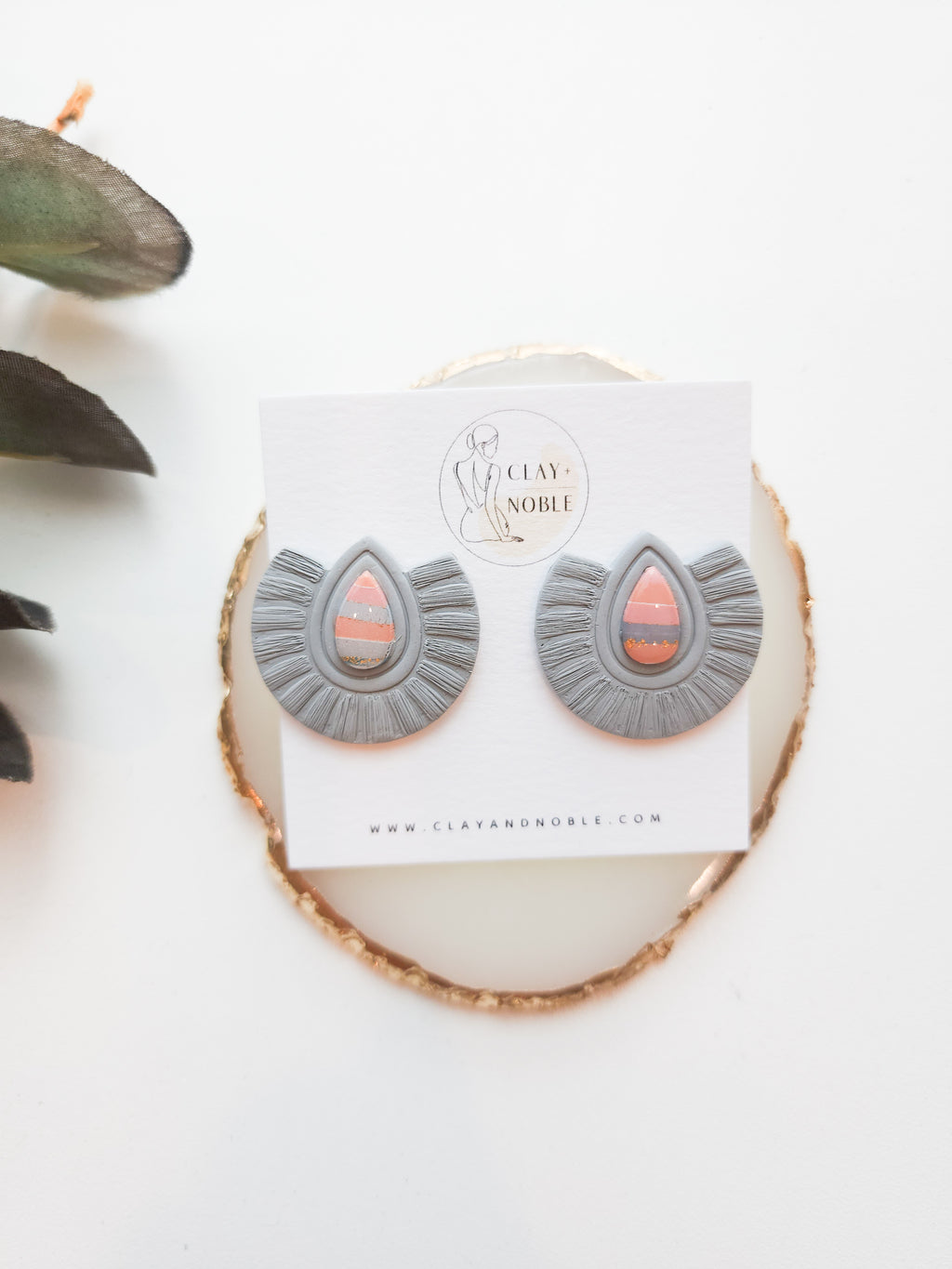 Gray diamond fan stud