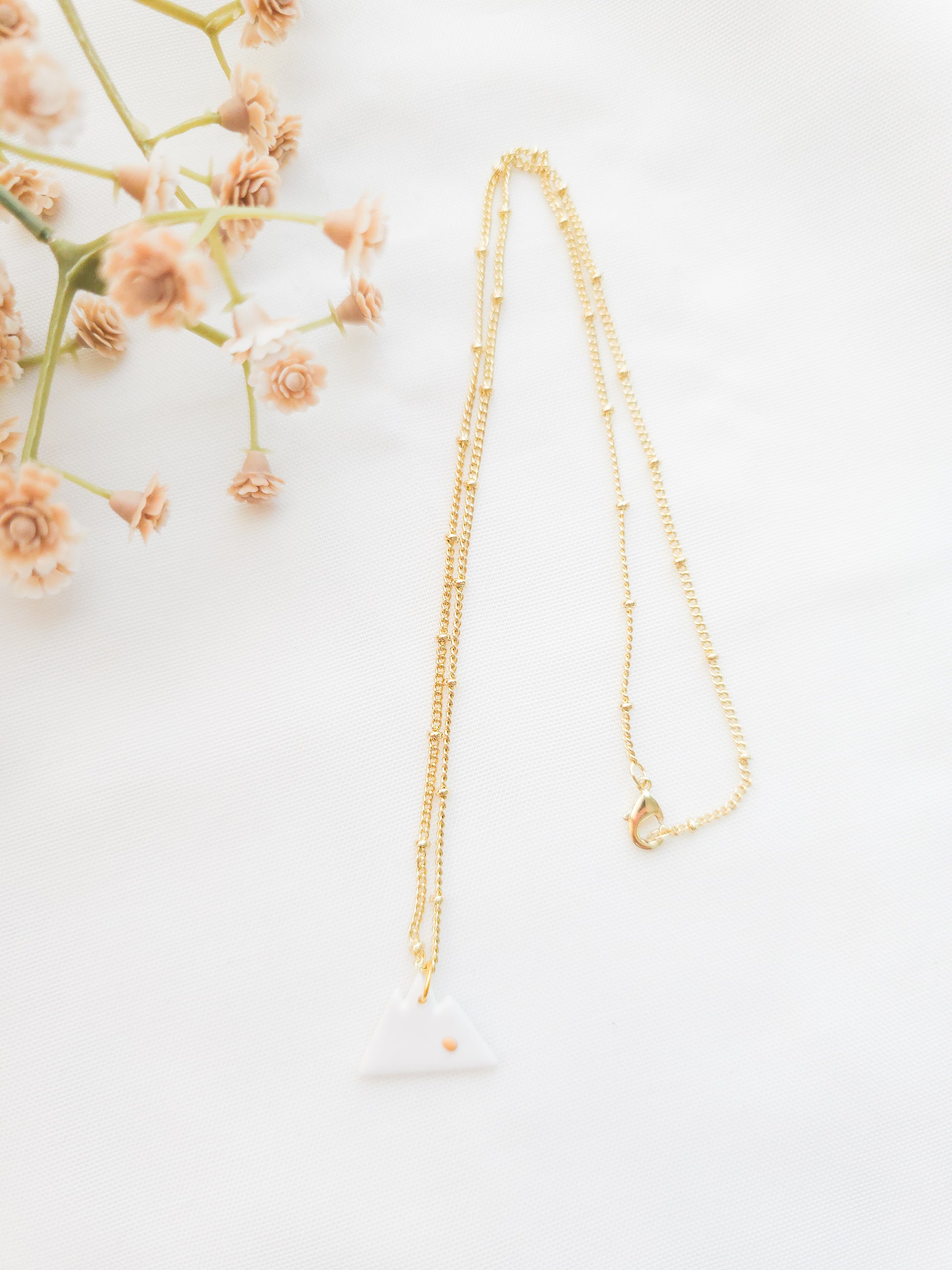 Mustard seed & Mountains necklace