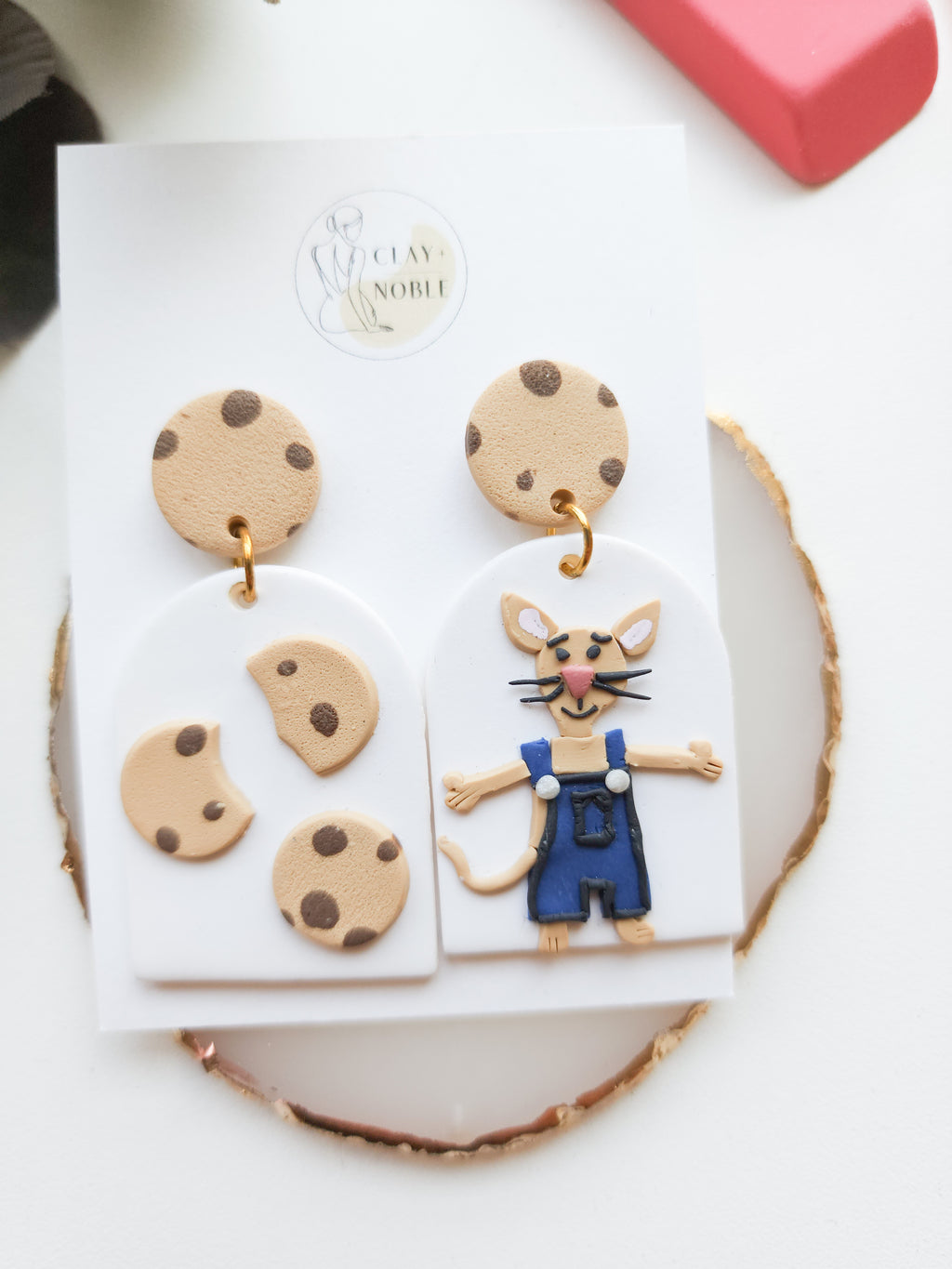 Mouse & Cookie statement dangles