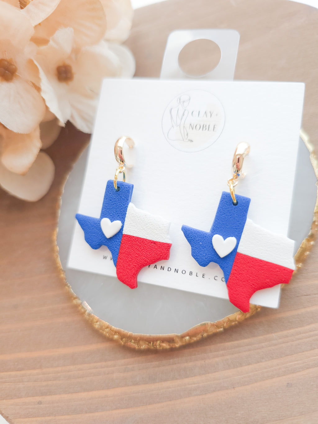 Texas love dangle 🤍