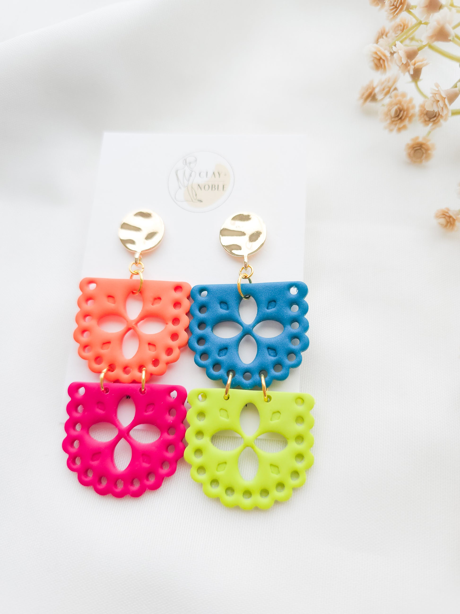 Grand papel picado