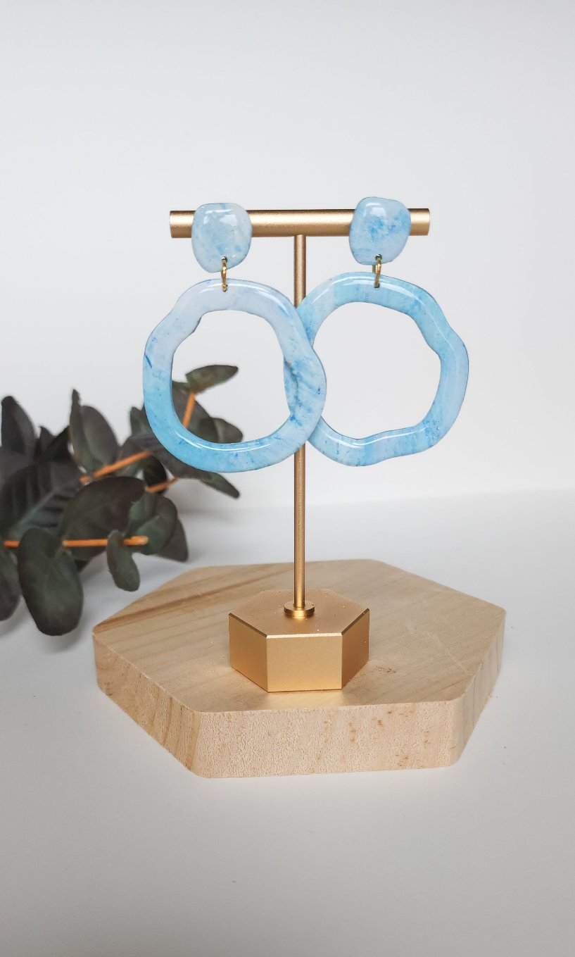 Easy Breezy statement earring